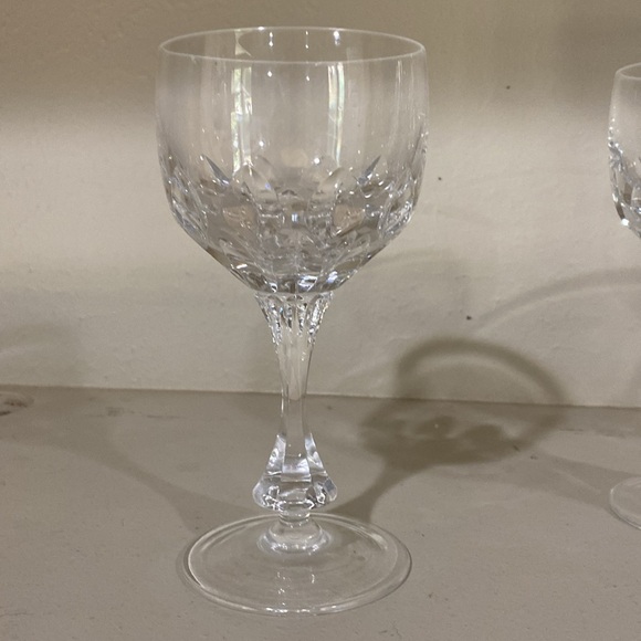 Set of 4, Gotham Crystal Goblets - Picture 4 of 6